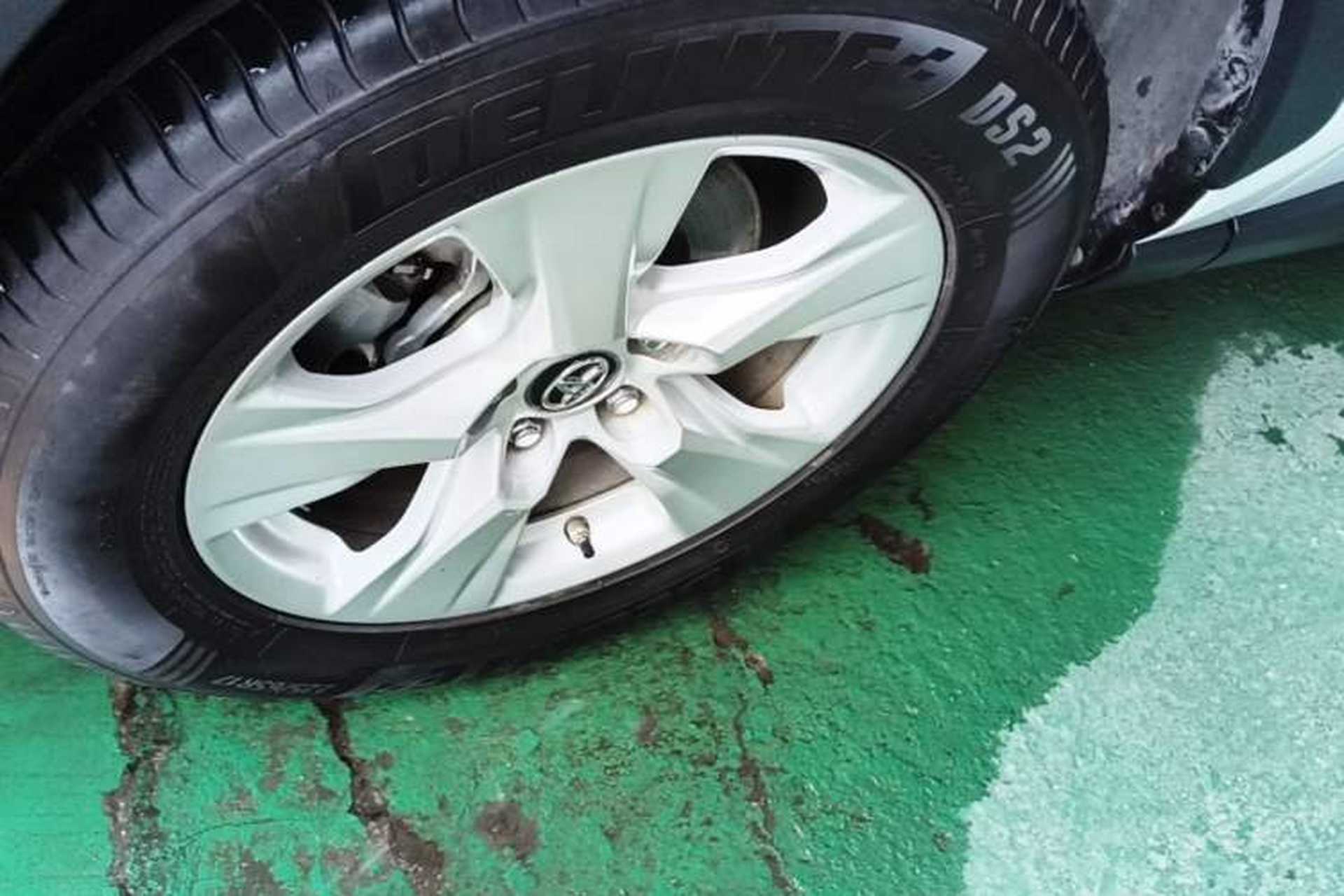 Used Toyota RAV4 2021 2.0L CVT Two-Wheel Drive Urban Edition Left Front Wheel Hub