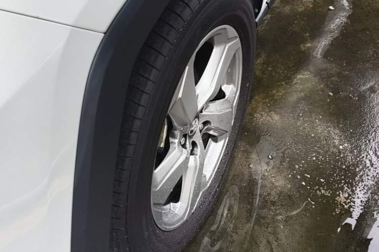 Used Toyota RAV4 2021 2.0L CVT Two-Wheel Drive Fashion PLUS Edition Left Front Wheel Hub