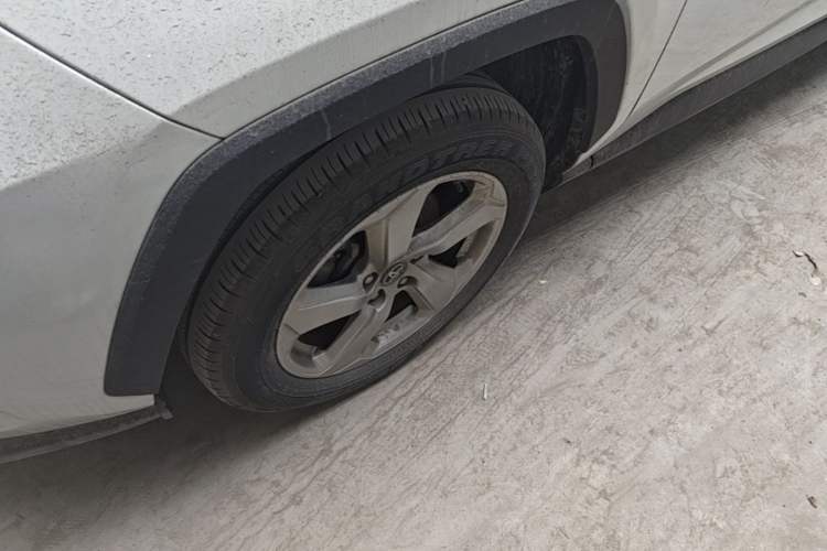 Used Toyota RAV4 2021 2.0L CVT Two-Wheel Drive Fashion PLUS Edition Left Front Wheel Hub