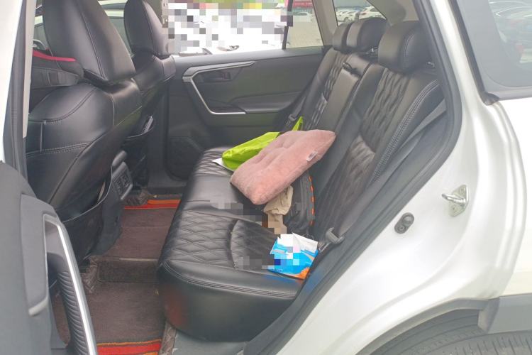 Used Toyota RAV4 2021 2.0L CVT Two-Wheel Drive Urban Edition Left Rear Seat