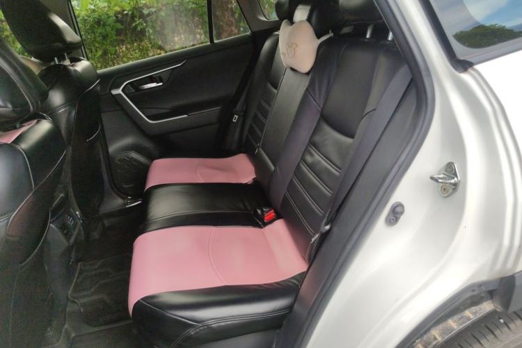 Used Toyota RAV4 2021 Dual-Engine 2.5L E-CVT Four-Wheel Drive Elite PLUS Edition Left Rear Seat