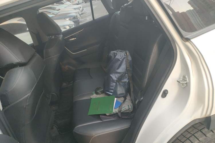 Used Toyota RAV4 2021 2.0L CVT 4x4 Style PLUS Edition Left Rear Seat