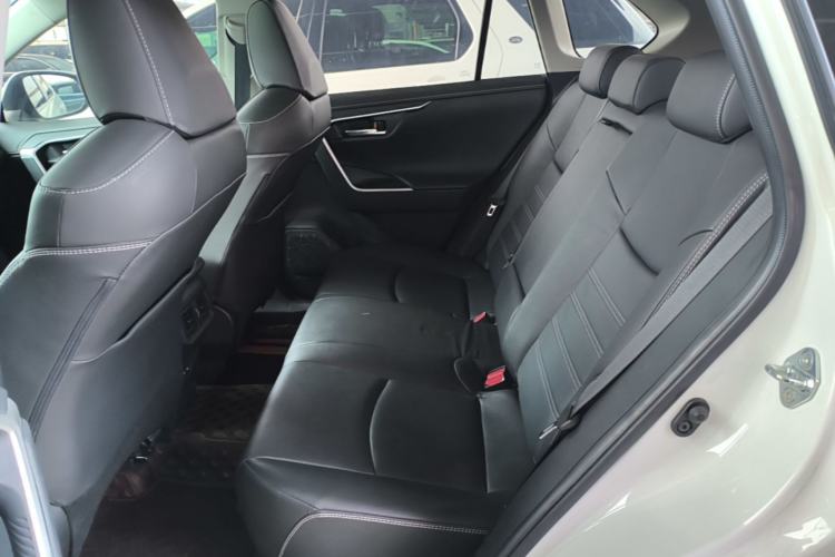 Used Toyota RAV4 2021 2.0L CVT Two-Wheel Drive Fashion PLUS Edition Left Rear Seat