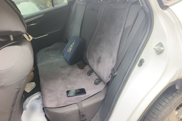 Used Toyota RAV4 2021 2.0L CVT Two-Wheel Drive Fashion Edition Left Rear Seat