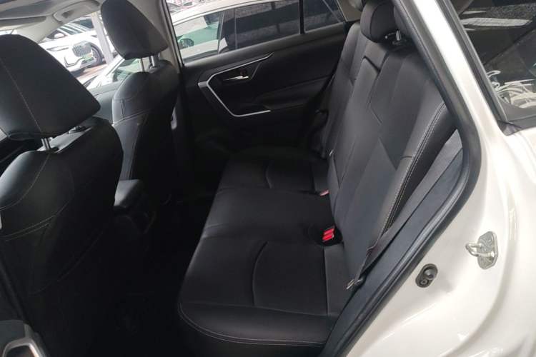 Used Toyota RAV4 2021 2.0L CVT 4x4 Trend Edition Left Rear Seat