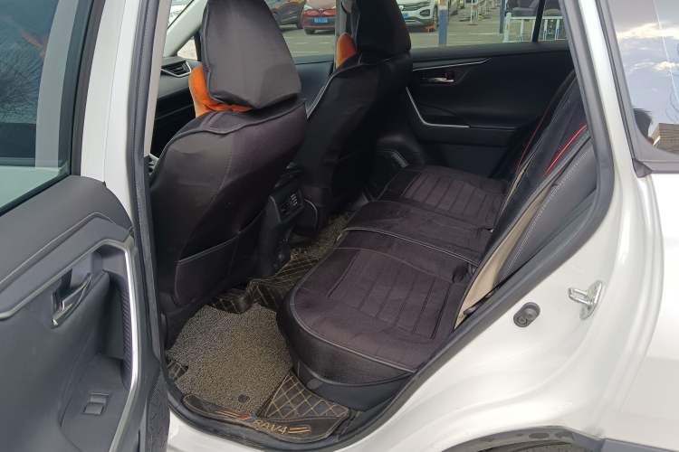 Used Toyota RAV4 2021 2.0L CVT 4x4 Style PLUS Edition Left Rear Seat