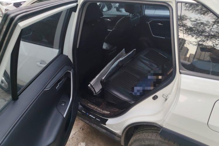 Used Toyota RAV4 2021 2.0L CVT Two-Wheel Drive Fashion PLUS Edition Left Rear Seat