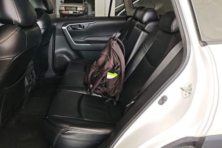 Used Toyota RAV4 2021 2.0L CVT Two-Wheel Drive Urban Edition Left Rear Seat