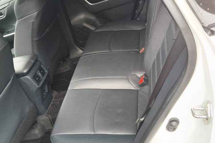 Used Toyota RAV4 2021 2.0L CVT Two-Wheel Drive Fashion PLUS Edition Left Rear Seat