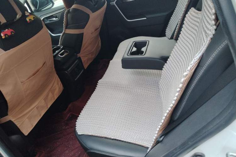 Used Toyota RAV4 2021 2.0L CVT Two-Wheel Drive Fashion PLUS Edition Left Rear Seat
