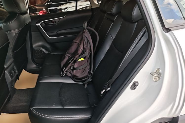 Used Toyota RAV4 2021 2.0L CVT Two-Wheel Drive Urban Edition Left Rear Seat