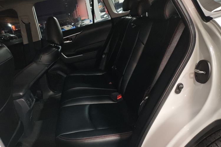 Used Toyota RAV4 2021 2.0L CVT Two-Wheel Drive Fashion Edition Left Rear Seat