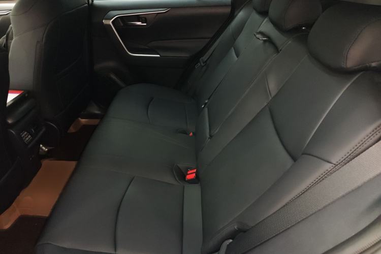Used Toyota RAV4 2021 2.0L CVT Two-Wheel Drive Fashion Edition Left Rear Seat