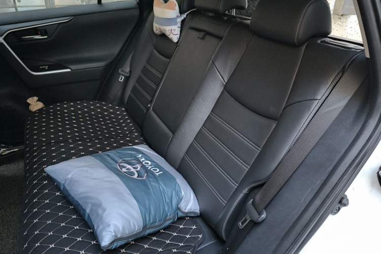 Used Toyota RAV4 2021 2.0L CVT Two-Wheel Drive Fashion PLUS Edition Left Rear Seat