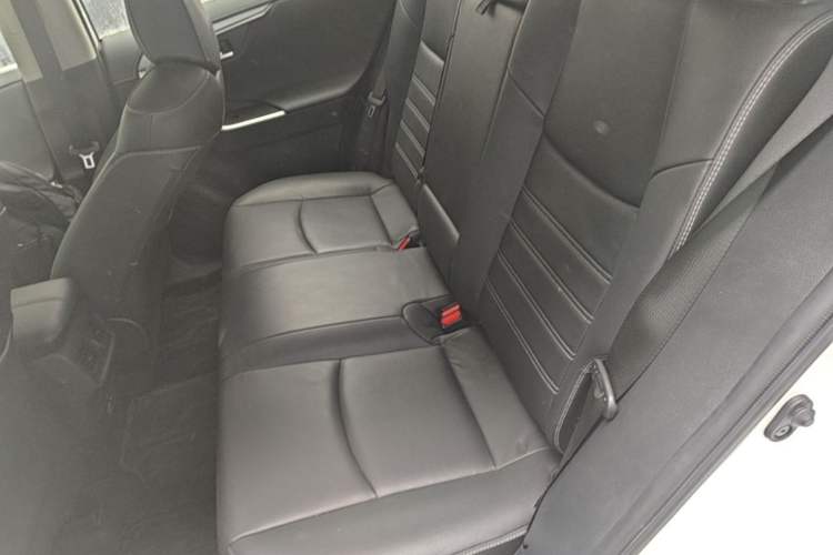 Used Toyota RAV4 2021 2.0L CVT Two-Wheel Drive Fashion PLUS Edition Left Rear Seat
