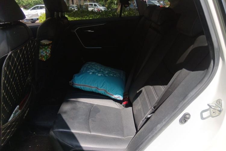 Used Toyota RAV4 2021 2.0L CVT Two-Wheel Drive Fashion PLUS Edition Left Rear Seat
