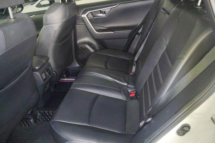 Used Toyota RAV4 2021 2.0L CVT 4x4 Style PLUS Edition Left Rear Seat