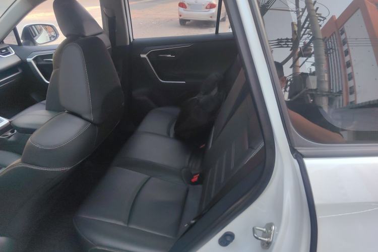 Used Toyota RAV4 2021 2.0L CVT Two-Wheel Drive Fashion PLUS Edition Left Rear Seat