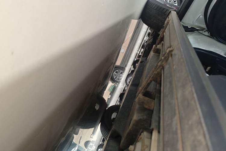 Used Toyota RAV4 2021 Dual-Engine 2.5L E-CVT Four-Wheel Drive Elite PLUS Edition Left Side Sill