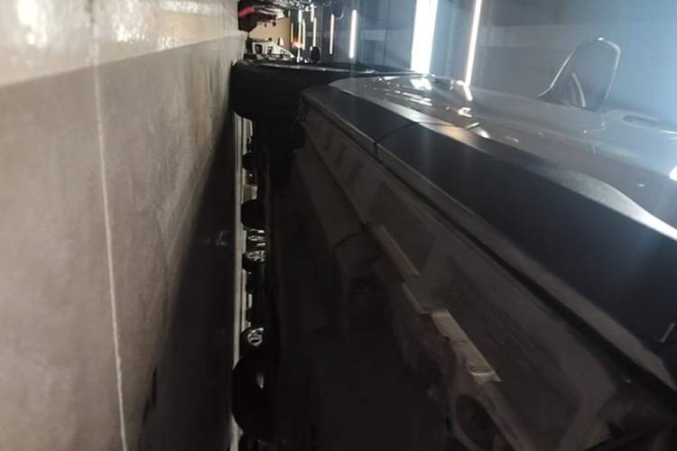 Used Toyota RAV4 2021 2.0L CVT Two-Wheel Drive Urban Edition Left Side Sill