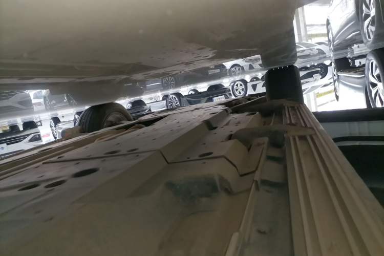 Used Toyota RAV4 2021 2.0L CVT 4x4 Style PLUS Edition Left Side Sill