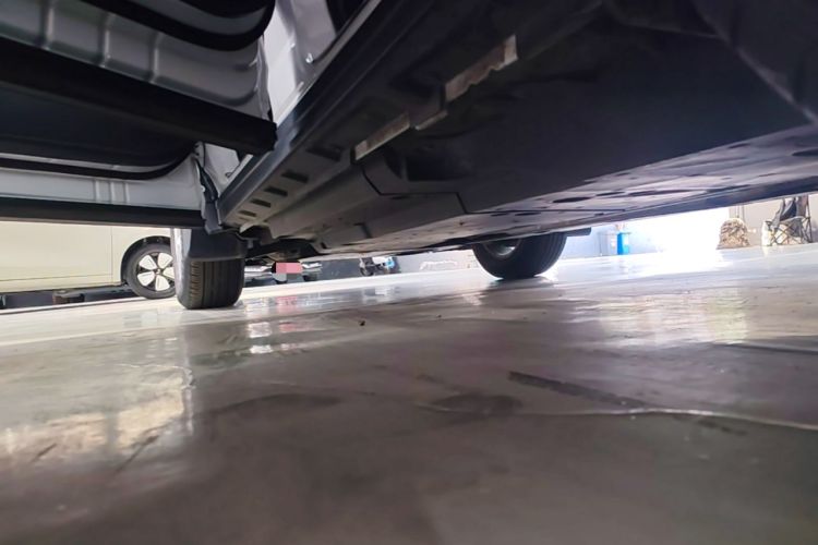 Used Toyota RAV4 2021 2.0L CVT Two-Wheel Drive Urban Edition Left Side Sill