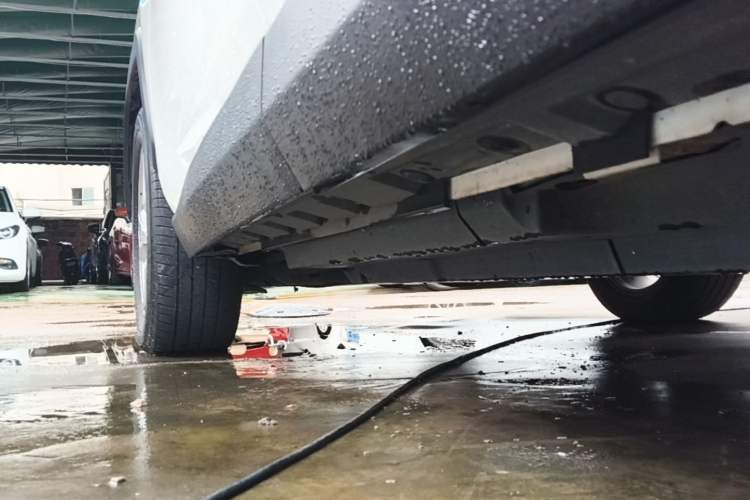 Used Toyota RAV4 2021 2.0L CVT Two-Wheel Drive Fashion PLUS Edition Left Side Sill