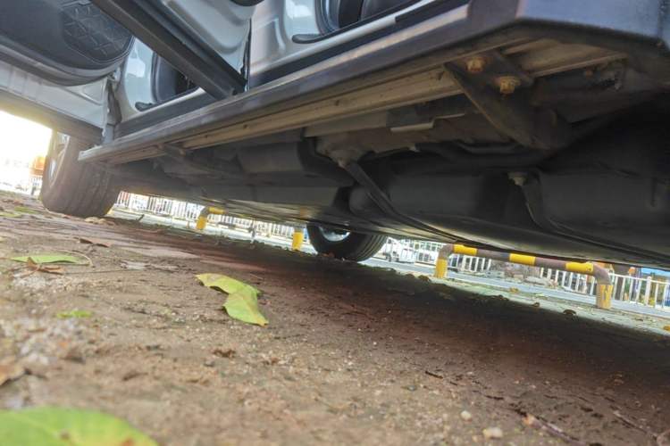 Used Toyota RAV4 2021 Dual-Engine 2.5L E-CVT Two-Wheel Drive Elite Edition Left Side Sill