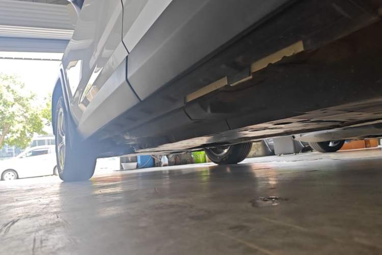 Used Toyota RAV4 2021 2.0L CVT Two-Wheel Drive Fashion PLUS Edition Left Side Sill