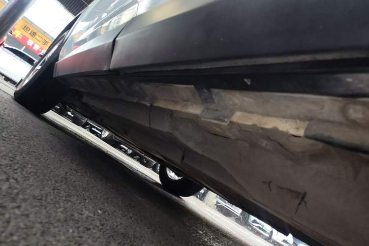 Used Toyota RAV4 2021 2.0L CVT Two-Wheel Drive Fashion PLUS Edition Left Side Sill