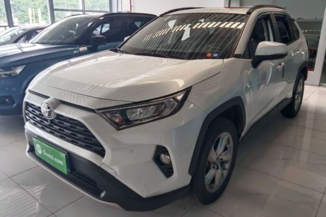 Used Toyota RAV4 2021 2.0L CVT Two-Wheel Drive Fashion Edition