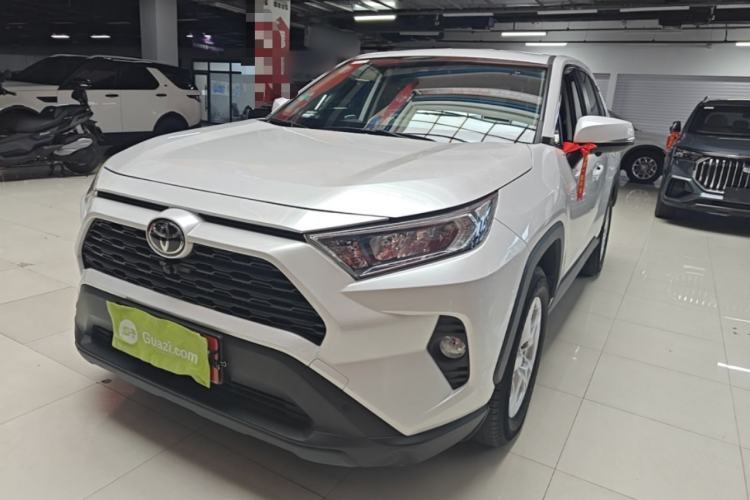 Używany Toyota RAV4 2021 2.0L CVT Two-Wheel Drive Urban Edition Guazi used car, China used car export, Used car for sale, Used  cars, Cheapest cars for sale