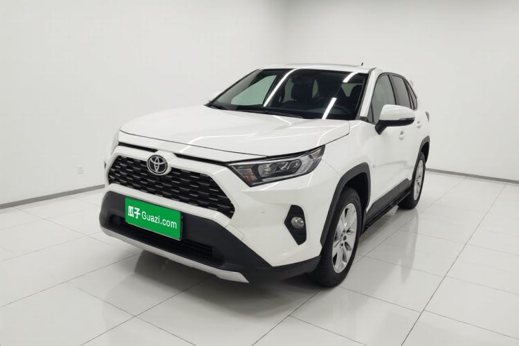 Używany Toyota RAV4 2021 2.0L CVT Two-Wheel Drive Fashion Edition Guazi used car, China used car export, Used car for sale, Used cars, Cheapest cars for sale