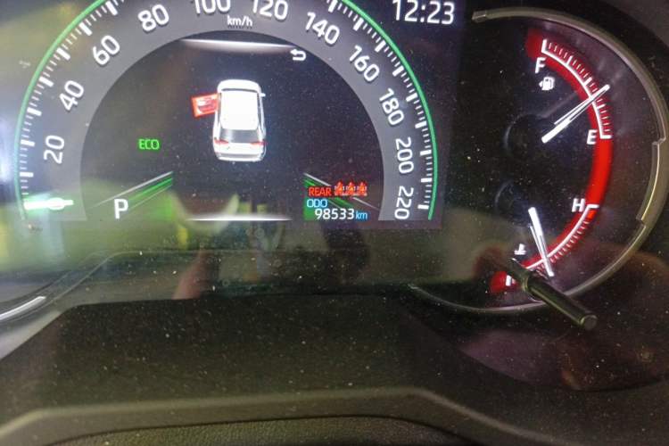 Used Toyota RAV4 2021 2.0L CVT Two-Wheel Drive Fashion PLUS Edition Odometer Close Up