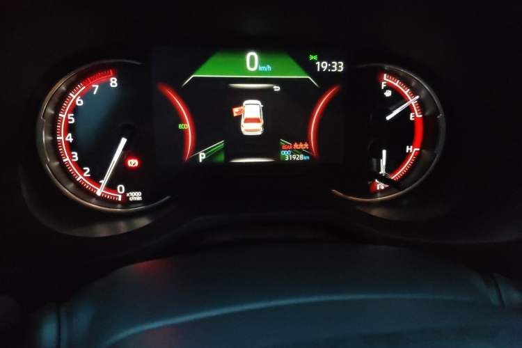 Used Toyota RAV4 2021 2.0L CVT Two-Wheel Drive Fashion PLUS Edition Odometer Close Up