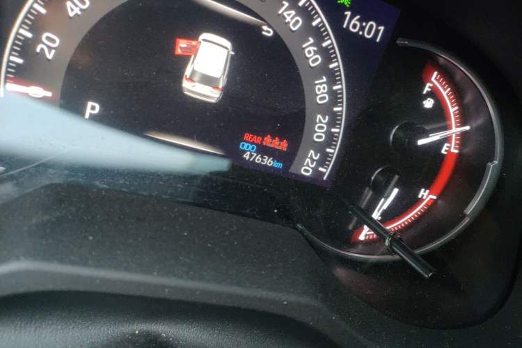 Used Toyota RAV4 2021 2.0L CVT 4x4 Style PLUS Edition Odometer Close Up