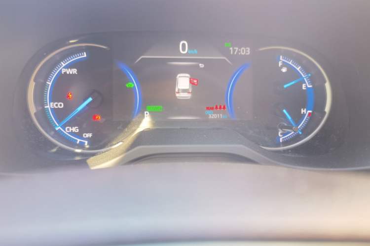 Used Toyota RAV4 2021 Dual-Engine 2.5L E-CVT Four-Wheel Drive Flagship Edition Odometer Close Up