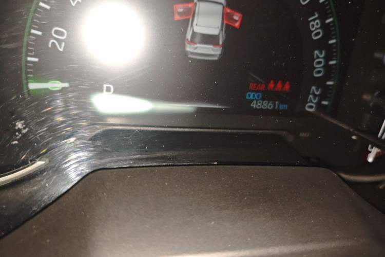 Used Toyota RAV4 2021 2.0L CVT Two-Wheel Drive Fashion PLUS Edition Odometer Close Up