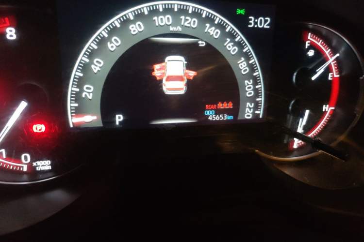 Used Toyota RAV4 2021 2.0L CVT Two-Wheel Drive Fashion PLUS Edition Odometer Close Up