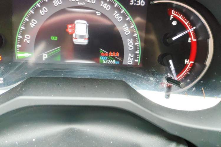 Used Toyota RAV4 2021 2.0L CVT Two-Wheel Drive Prestige Edition Odometer Close Up