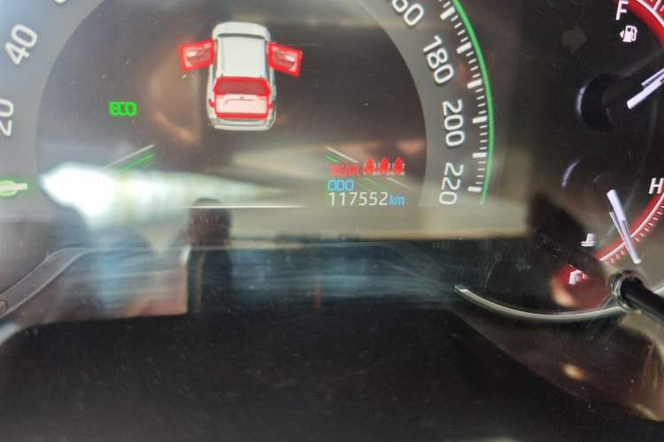 Used Toyota RAV4 2021 2.0L CVT Two-Wheel Drive Fashion PLUS Edition Odometer Close Up