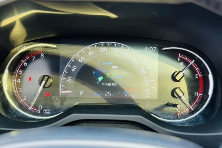Used Toyota RAV4 2021 2.0L CVT Two-Wheel Drive Fashion PLUS Edition Odometer Close Up