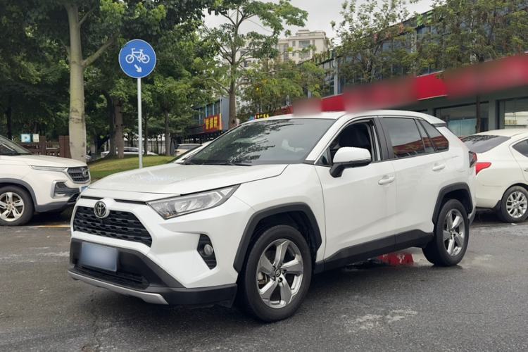Used Toyota RAV4 2021 2.0L CVT Two-Wheel Drive Fashion PLUS Edition Guazi used car, China used car export, Used car for sale, Used  cars, Cheapest cars for sale