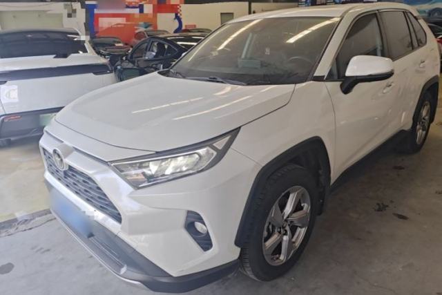 Used Toyota RAV4 2021 2.0L CVT Two-Wheel Drive Fashion PLUS Edition