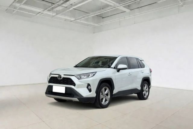 Used Toyota RAV4 2021 2.0L CVT Two-Wheel Drive Fashion PLUS Edition