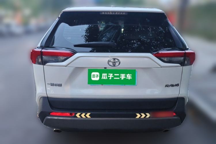 Used Toyota RAV4 2021 2.0L CVT Two-Wheel Drive Fashion PLUS Edition Rear