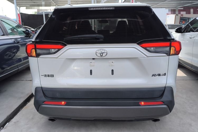Used Toyota RAV4 2021 2.0L CVT Two-Wheel Drive Fashion PLUS Edition Rear