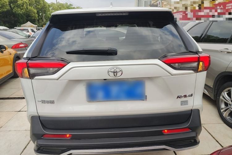 Used Toyota RAV4 2021 2.0L CVT Two-Wheel Drive Fashion PLUS Edition Rear
