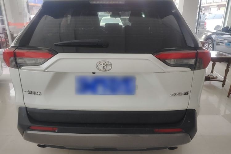 Used Toyota RAV4 2021 2.0L CVT Two-Wheel Drive Fashion PLUS Edition Rear