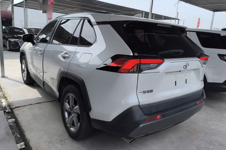 Used Toyota RAV4 2021 2.0L CVT Two-Wheel Drive Fashion PLUS Edition Rear Left 45 Deg